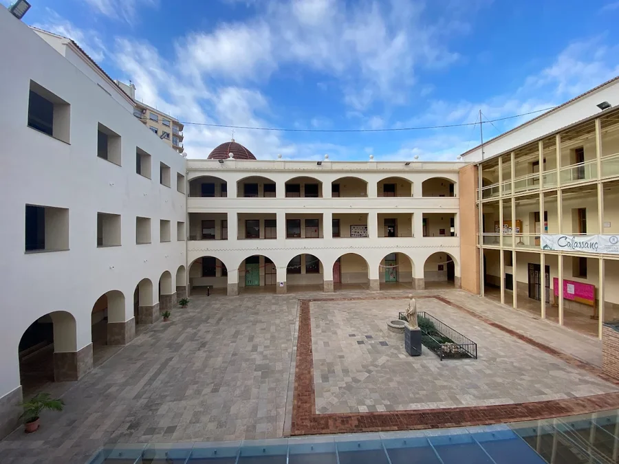 Former University of Gandia