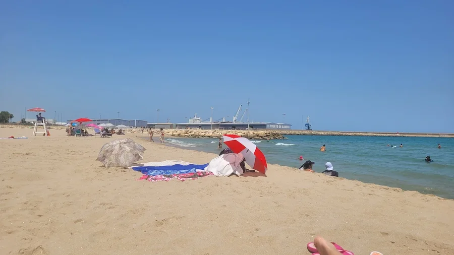 crowds at Marenys de Rafalcaid Beach