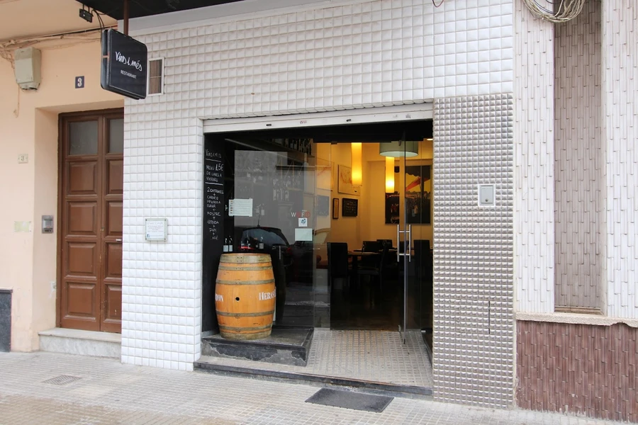 Vins i Més restaurant in Gandía
