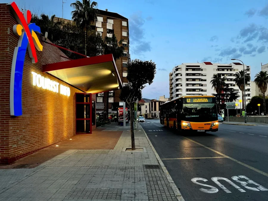 La Marina bus in Gandía