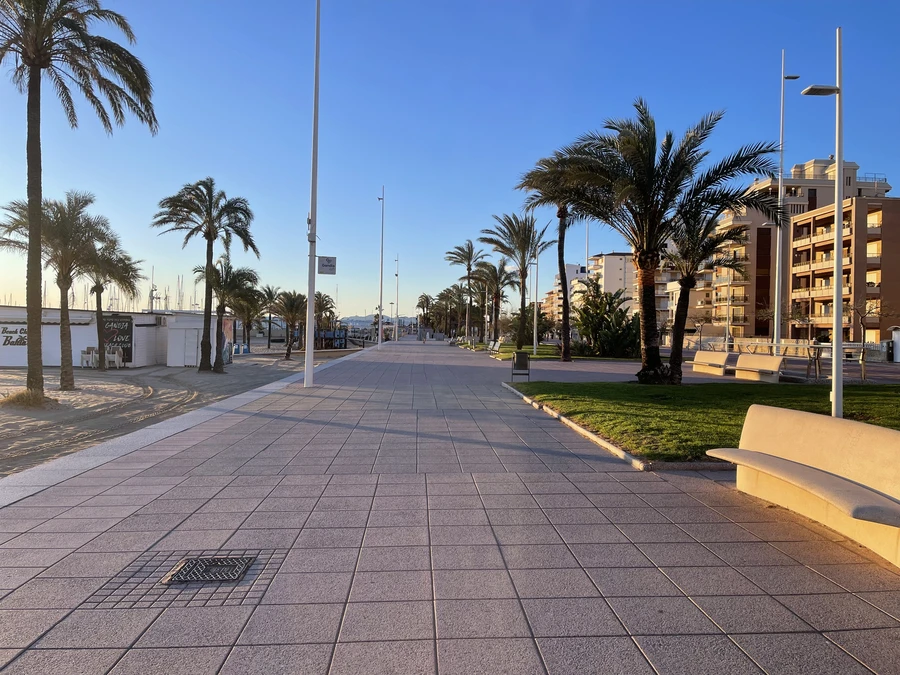 Gandía seafront promenade
