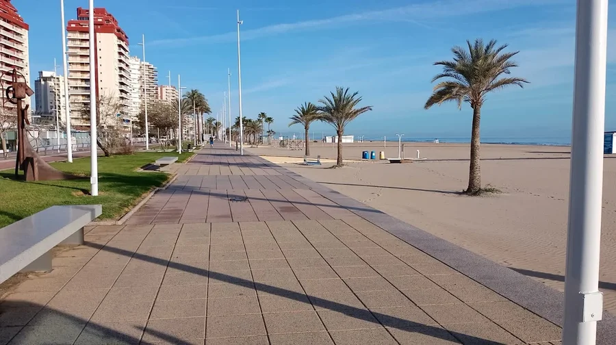 Gandía Beach seafront promenade