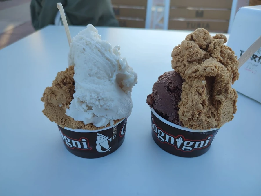 large ice cream at Cognigni in Gandía