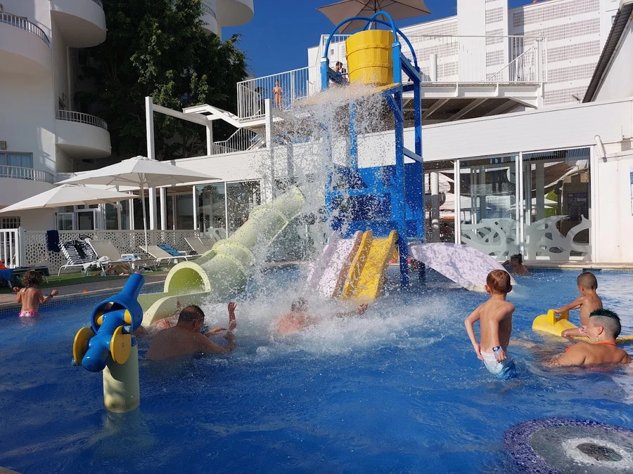 Villa Luz Design and Art Hotel playground in Gandia