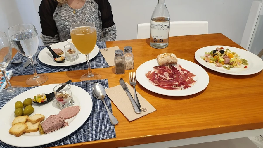 Villa Luz serrano ham