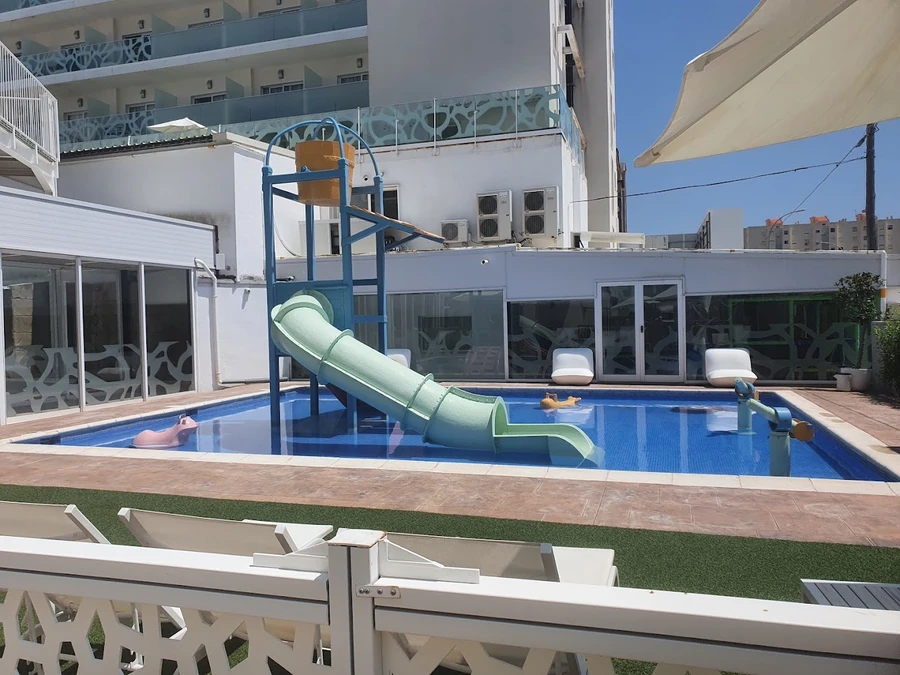Villa Luz slides for young children