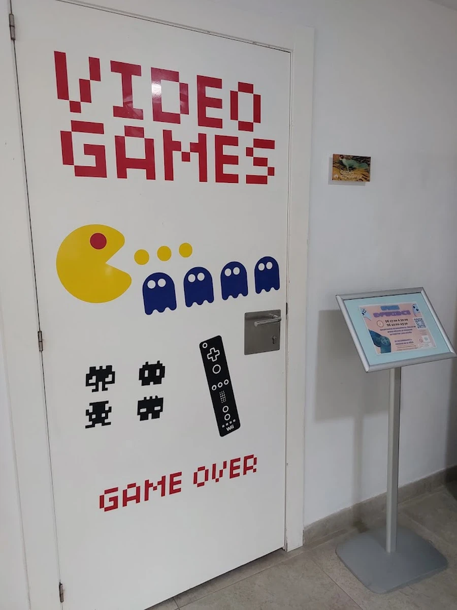 Villa Luz video games