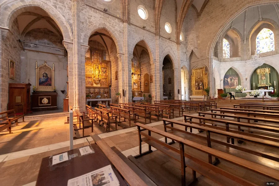 Gothic and neo-Gothic interior of the Collegiate Church