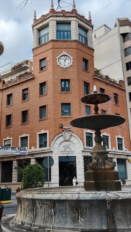 Bank at the beginning of Paseo de las Germanias