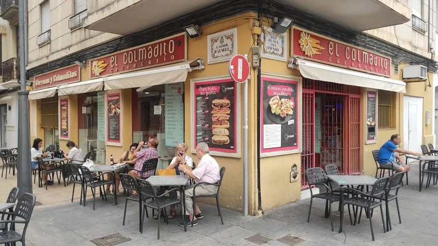 Bars in El Prado in Gandia